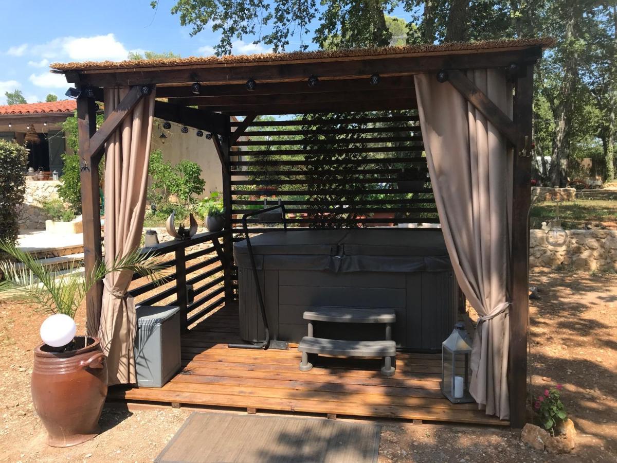 La Brindille Roulotte Tzigane De Charme Casa vacanze *